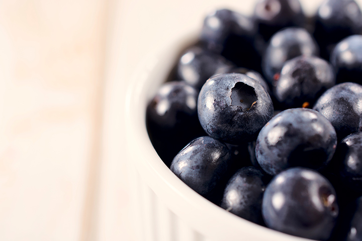 無論是在運動前或是運動後，食用藍莓都能夠帶給你許多的好處。