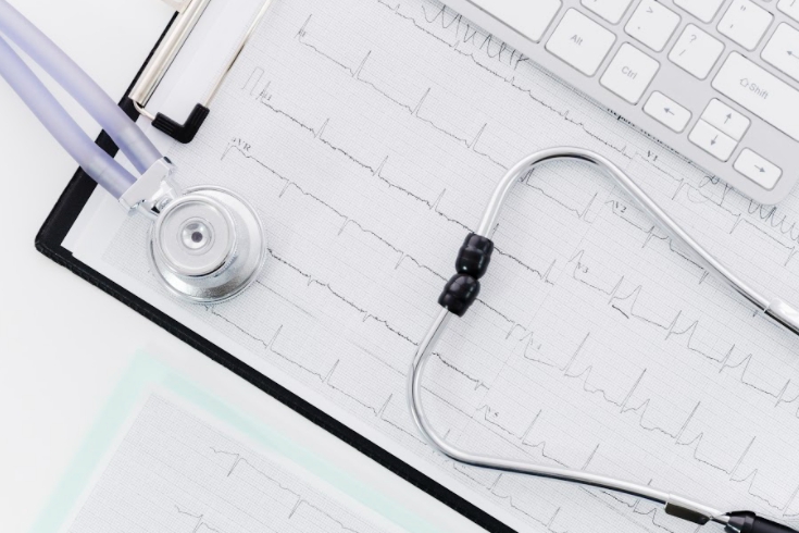 透過運動心電圖檢測，顯示妳的心肌是否有足夠氧氣提供，診斷是否有心律不整等心臟疾病相關風險。